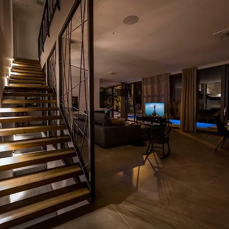 The View أوباتيا